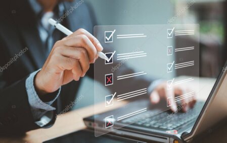 AnketTürk platformunda çevrimiçi anket dolduran kullanıcılar görseli